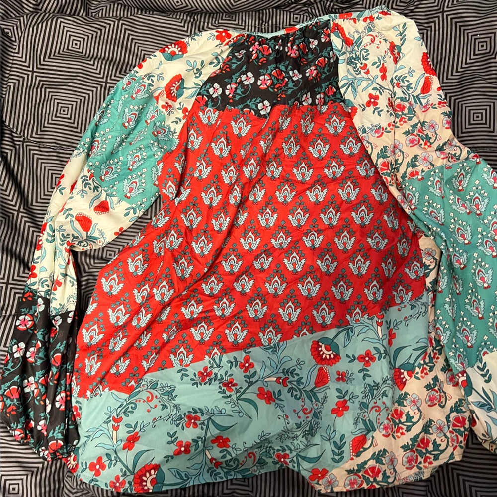 Pattern Tunic Top - Picture 3 of 3